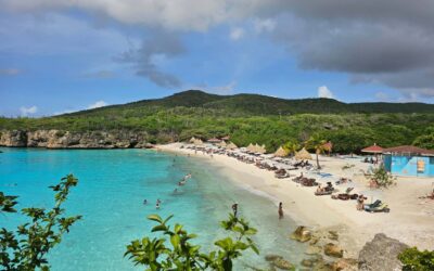 Playa Kenepa Grandi
